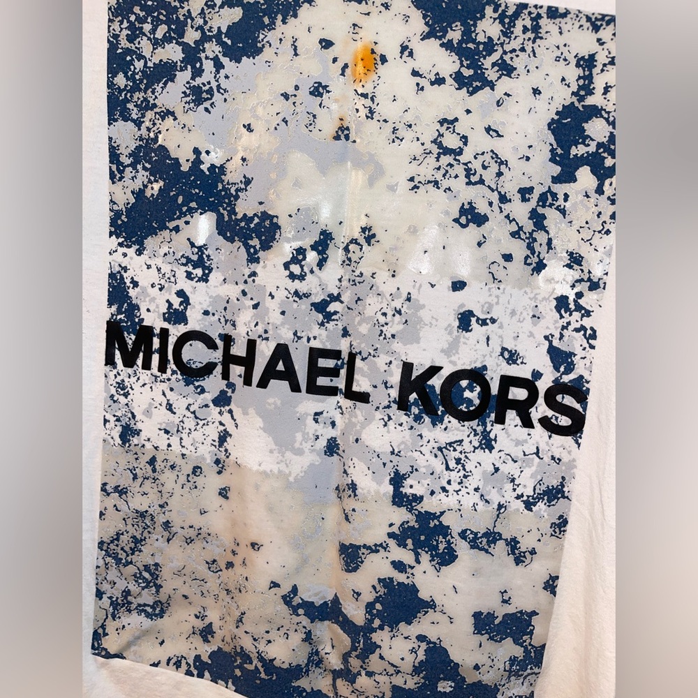 Michael Kors Camo Block Logo Graphic Tee - Picture 2 of 6